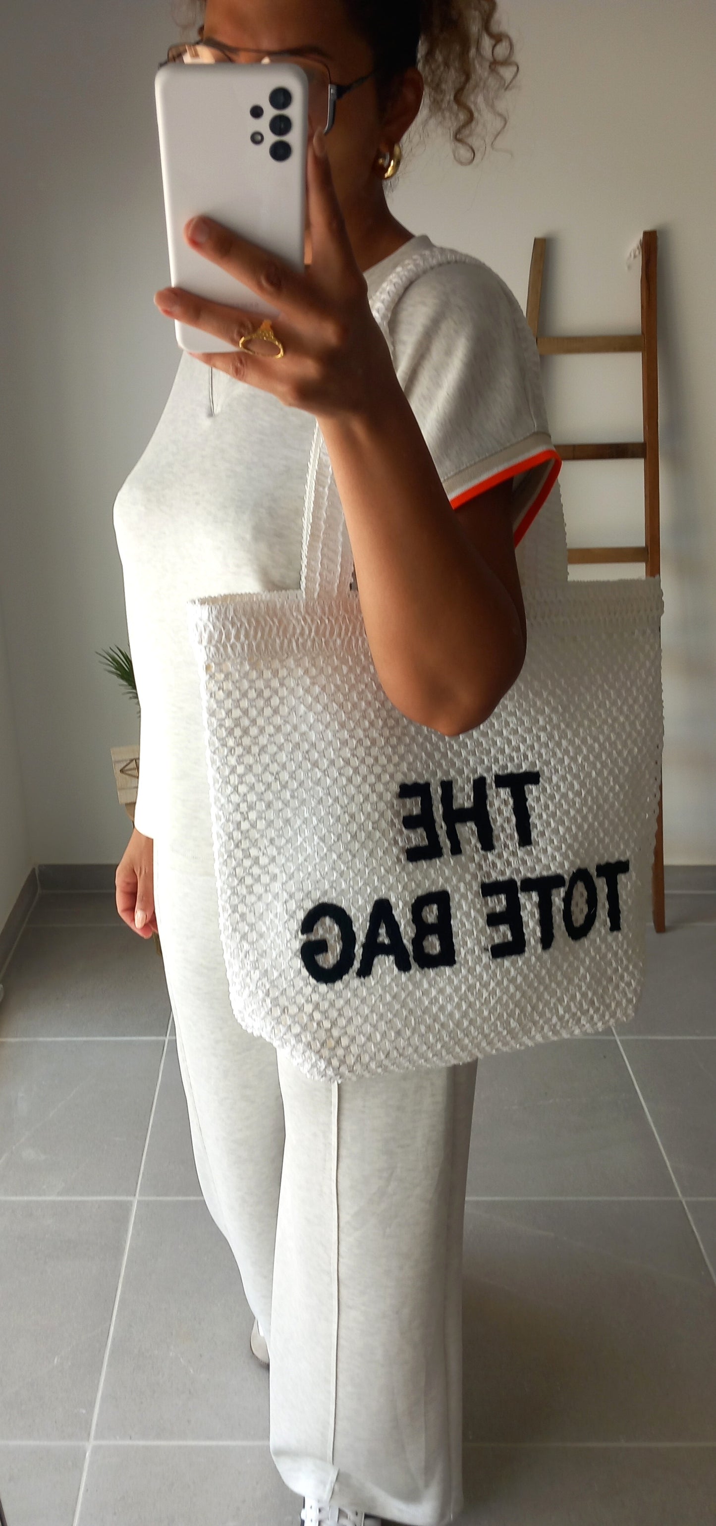 Tote bag