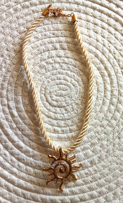 Collier soleil